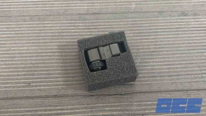 Les fittings Alphacool Apex Grip offset 27mm rotatifs