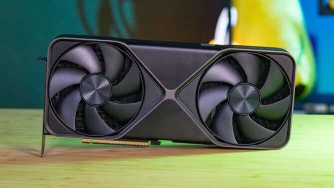 RTX 5090 : un profil vBIOS à 800 mV réduit drastiquement la conso
