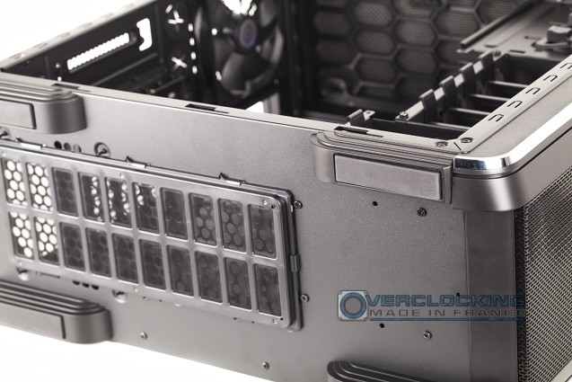 Coolermaster C690III 19