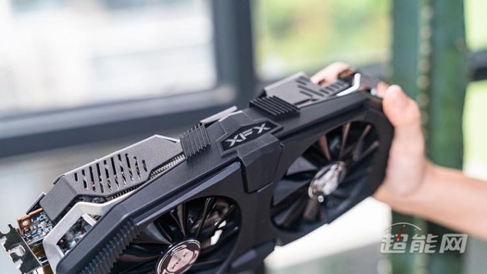 XFX RX 5700 Double Dissipation (1)