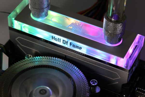 Le kit GALAX HOF OC LAB Water Cooling DDR4-4400 en édition limitée